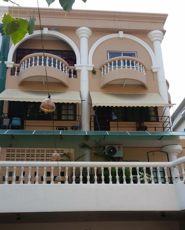 Indogee Apartments Pattaya Exterior foto